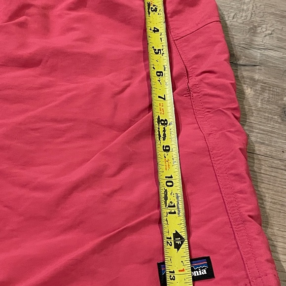 Patagonia Baggies Shorts 5" Reef Pink size XL Hiking Outerwear - Picture 4 of 7